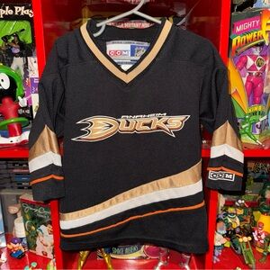 Vintage 2006 Anahiem Ducks x Toddler jersey
